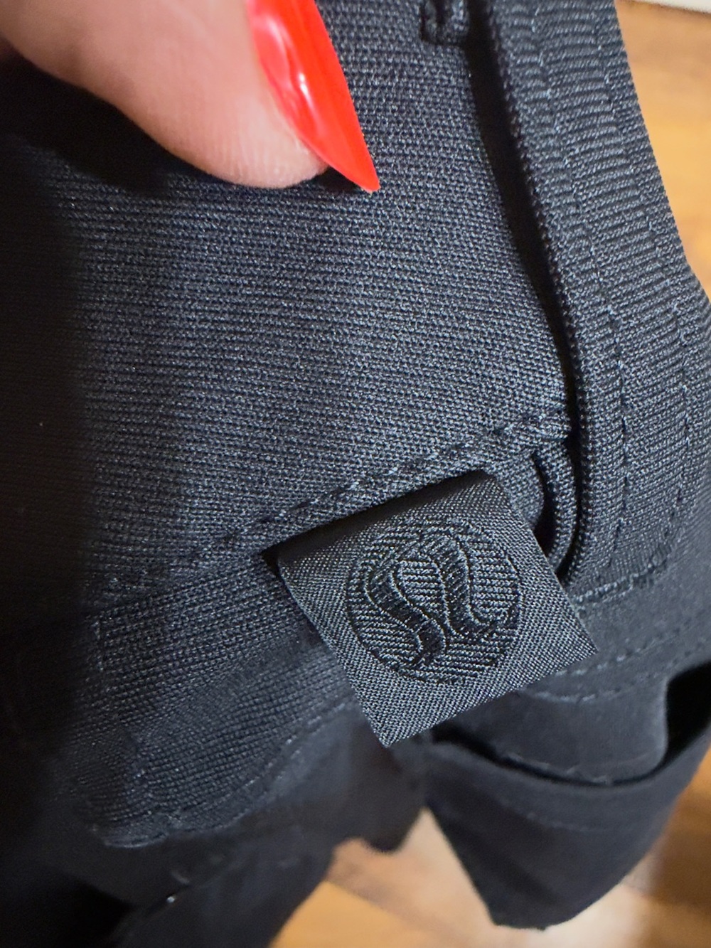 Lululemon ABC Pant Slim Fit Black Men’s Size 30 Warpstreme Stretch Casual Pants - Picture 3 of 5